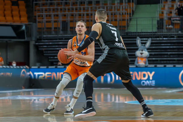 并有几次关 并有几次关